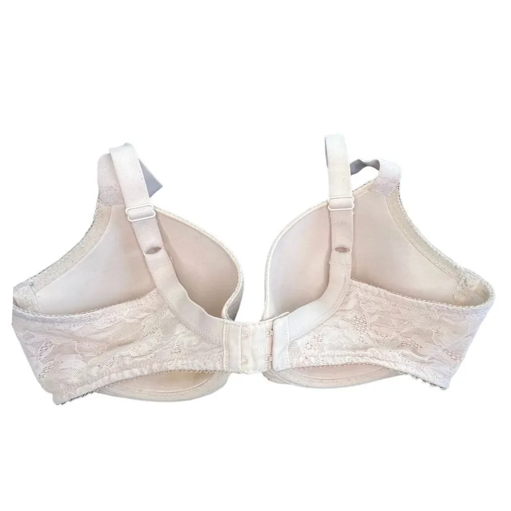Vanity Fair Nude Padded Smooth Underwire Bra With Lace Detail
